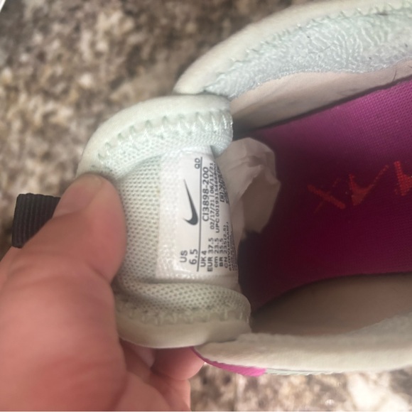 Nike Air Max Dia 'Fossil' Sneakers Women's - Picture 4 of 4